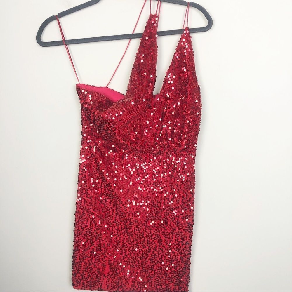 ZARA | NEW - BLOGGER FAVORITE Asymmetrical Red Sequin Dress Women’s Size X-Small - Picture 2 of 9